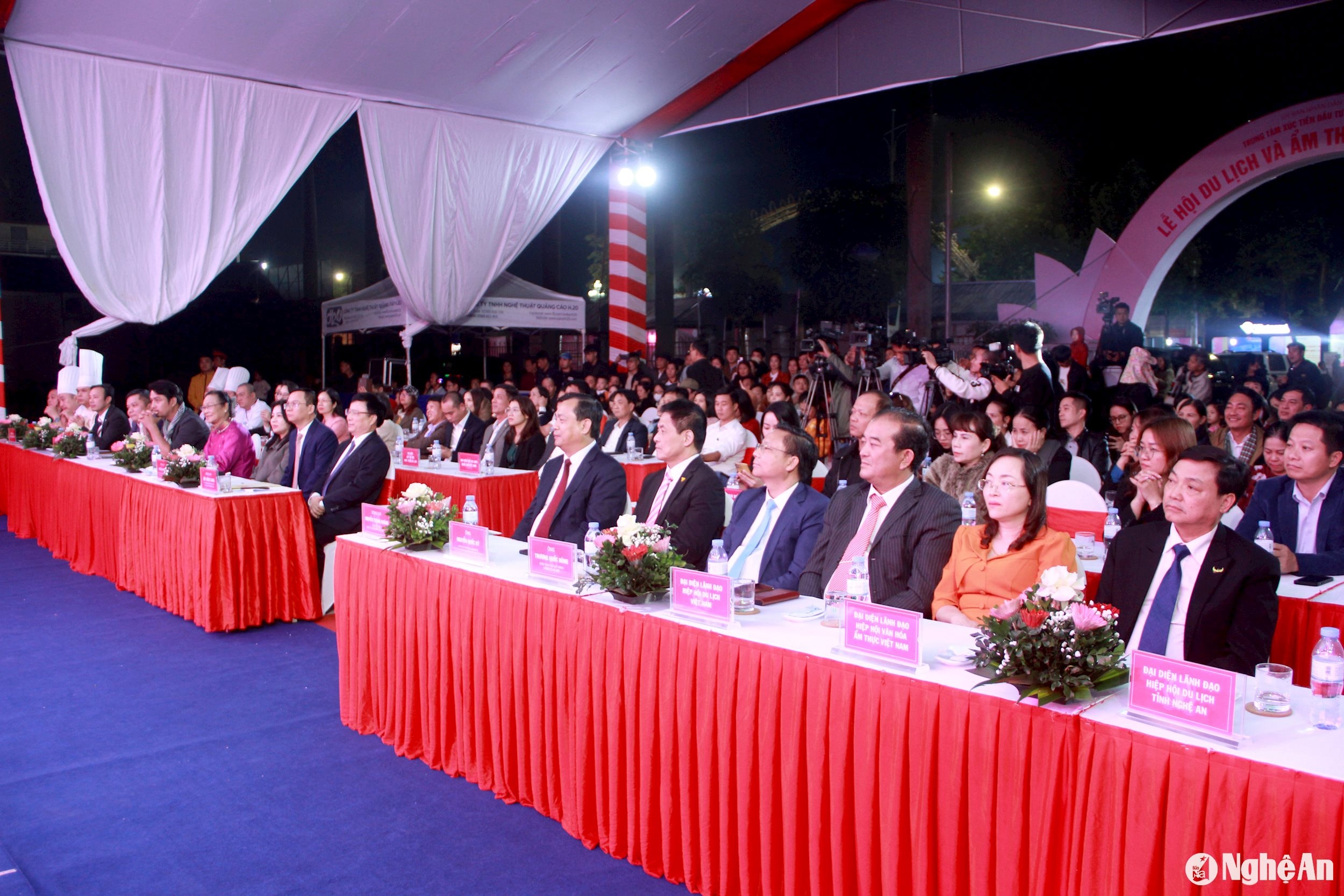 Khai mạc Lễ hội Du lịch và Ẩm thực Sen Nghệ An năm 2024