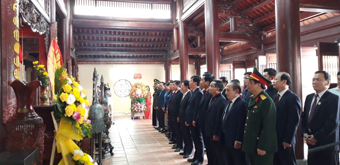 Đoàn biểu Tỉnh ủy - HĐND - UBND- UBMTTQ tỉnh Nghệ An dâng hương nhân kỷ niệm 91 năm ngày thành lập Đảng Cộng Sản Việt Nam (03/02/1930 - 03/02/2021)