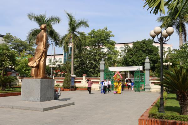 Lãnh đạo tỉnh Nghệ An dâng hương tại Nhà lưu niệm đ/c Nguyễn Thị Minh Khai ngày Thương binh liệt sỹ 27/7/2020
