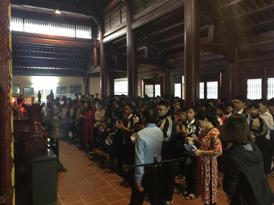 Hành trình về nguồn của đoàn trường THCS Nghi Phú tại Khu di tích TBT Lê Hồng Phong và khu di tích cụ Phan Bội Châu