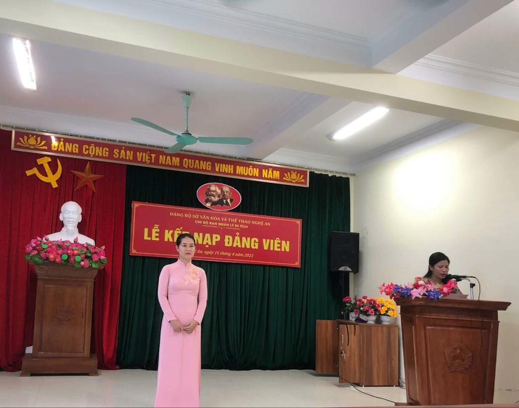 Lễ kết nạp Đảng viên mới Chi bộ Ban quản lý Di tích Nghệ An