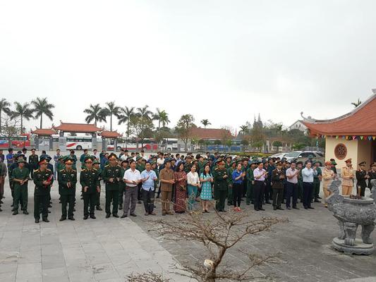Chương trình  thanh niên lên đường nhập ngũ về thăm các địa chỉ đỏ năm 2019 tại khu lưu niệm Tổng Bí Thư Lê Hồng Phong.