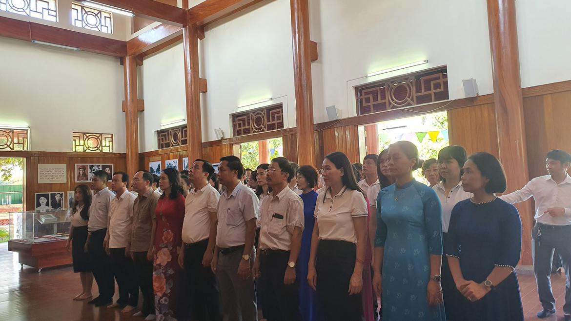 Trang trọng tổ chức lễ kỷ niệm 81 năm ngày hy sinh của đồng chí Nguyễn Thị Minh Khai