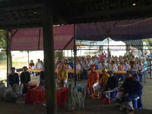 Kỷ niệm 585 năm lễ giỗ vua Lê Thái Tổ (Lê Lợi) tại đền Vua Lê, xóm 3, xã Hưng Khánh, huyện Hưng Nguyên, tỉnh Nghệ An.