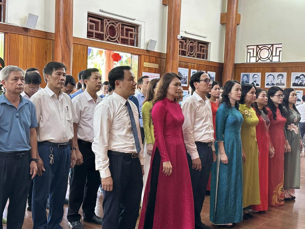 LỄ KỶ NIỆM 113 NĂM NGÀY SINH ĐỒNG CHÍ NGUYỄN THỊ MINH KHAI