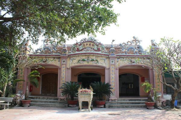 Đền Mai Bảng, xã Nghi Thủy, Thị xã Cửa Lò