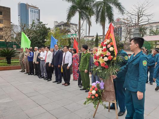 Phường Quang Trung tổ chức dâng hương và Lễ trao Huy hiệu Đảng tại Nhà lưu niệm đ/c Nguyễn Thị Minh Khai trong ngày thành lập Đảng 3/2/2020