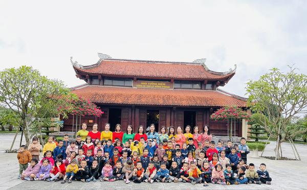 TRƯỜNG MẦM NON HƯNG THÔNG TỔ CHỨC DÂNG HƯƠNG, THAM QUAN, NGHE THUYẾT MINH VÀ TRẢI NGHIỆM TẠI DI TÍCH QUỐC GIA KHU LƯU NIỆM TỔNG BÍ THƯ LÊ HỒNG PHONG.