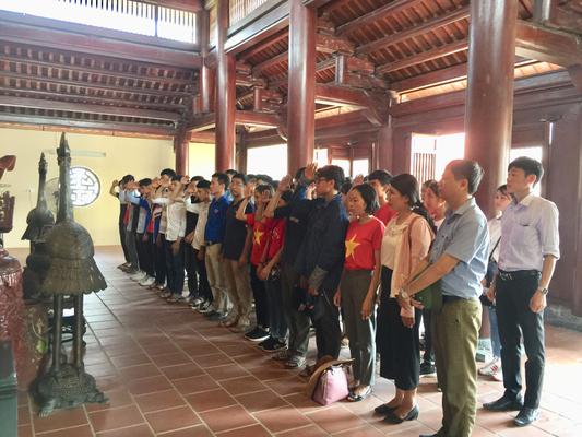 Tham quan trải nghiệm của trường THPT Diễn Châu 3 tại khu lưu niệm TBT Lê Hồng Phong