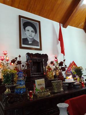 Lễ dâng hương nhân kỷ niệm 109 năm ngày sinh đồng chí Nguyễn Thị Minh Khai