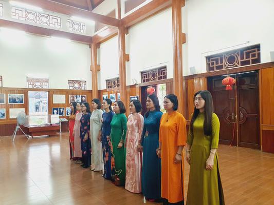 HỘI LIÊN HIỆP PHỤ NỮ TỈNH NGHỆ AN DÂNG HƯƠNG TƯỞNG NIỆM ĐỒNG CHÍ NGUYỄN THỊ MINH KHAI NHÂN KỶ NIỆM 95 NĂM NGÀY THÀNH LẬP HỘI LIÊN HIỆP PHỤ NỮ VIỆT NAM (20/10/1930 – 20/10/2025)