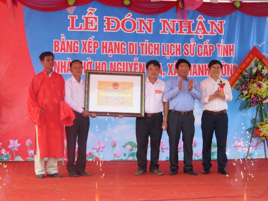 Lễ đón nhận bằng xếp hạng di tích cấp tỉnh nhà thờ họ Nguyễn Gia đại tôn