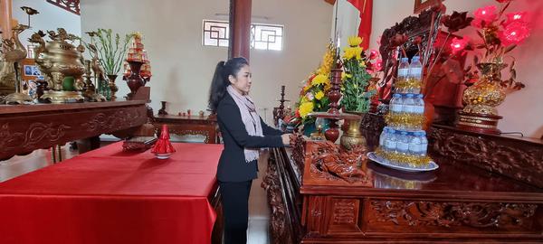 Sở Văn hoá và Thể thao Thành phố Hồ Chí Minh dâng hoa, dâng hương tại Nhà lưu niệm đồng chí Nguyễn Thị Minh Khai.