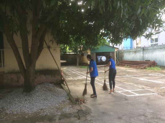 Chi đoàn Ban quản lý Di tích ra quân ngày "Chủ nhật xanh" chào mừng Đại hội Đoàn TNCS Hồ Chí Minh tỉnh Nghệ An lần thứ XVII