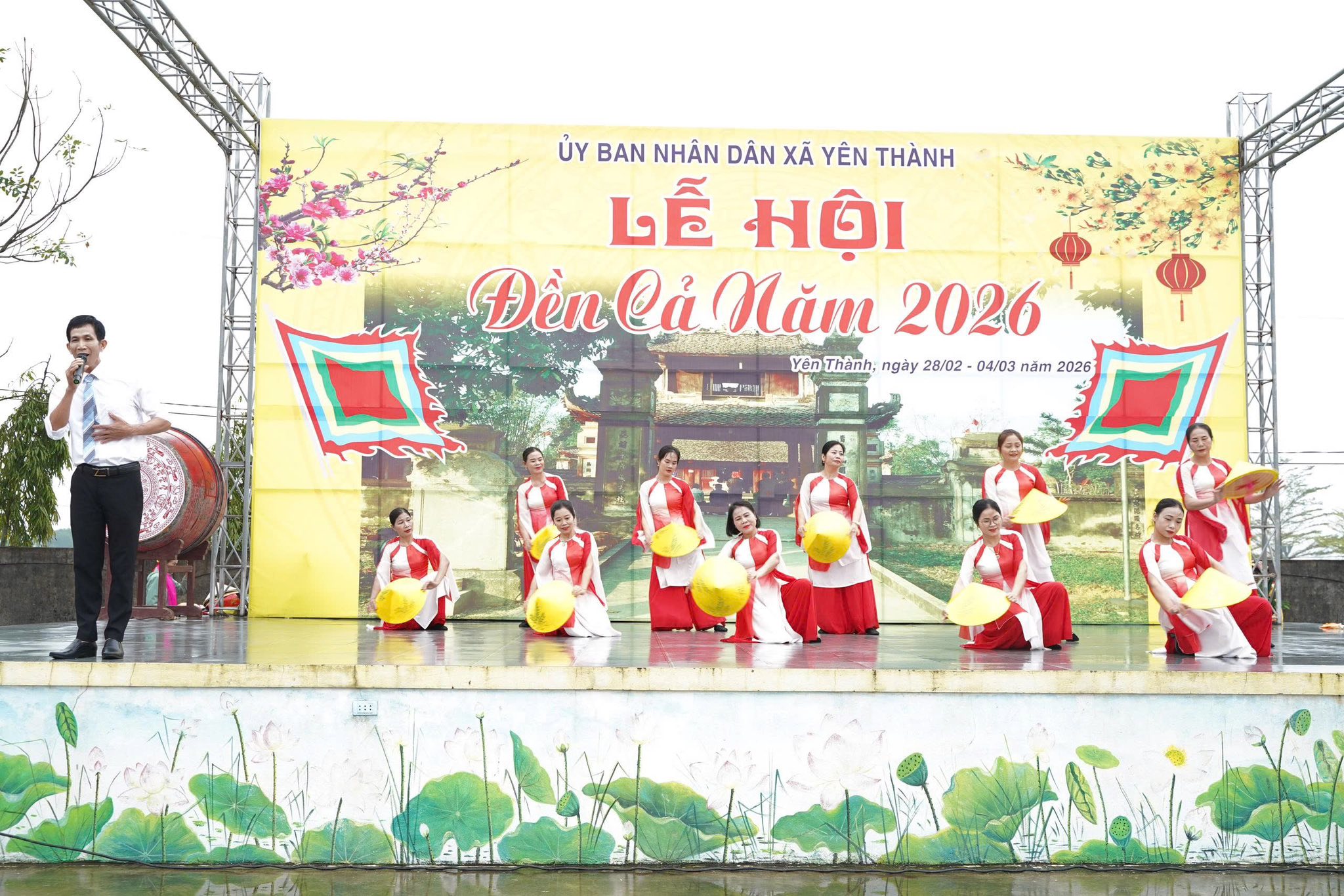 Chương tr&igrave;nh văn nghệ ch&agrave;o mừng