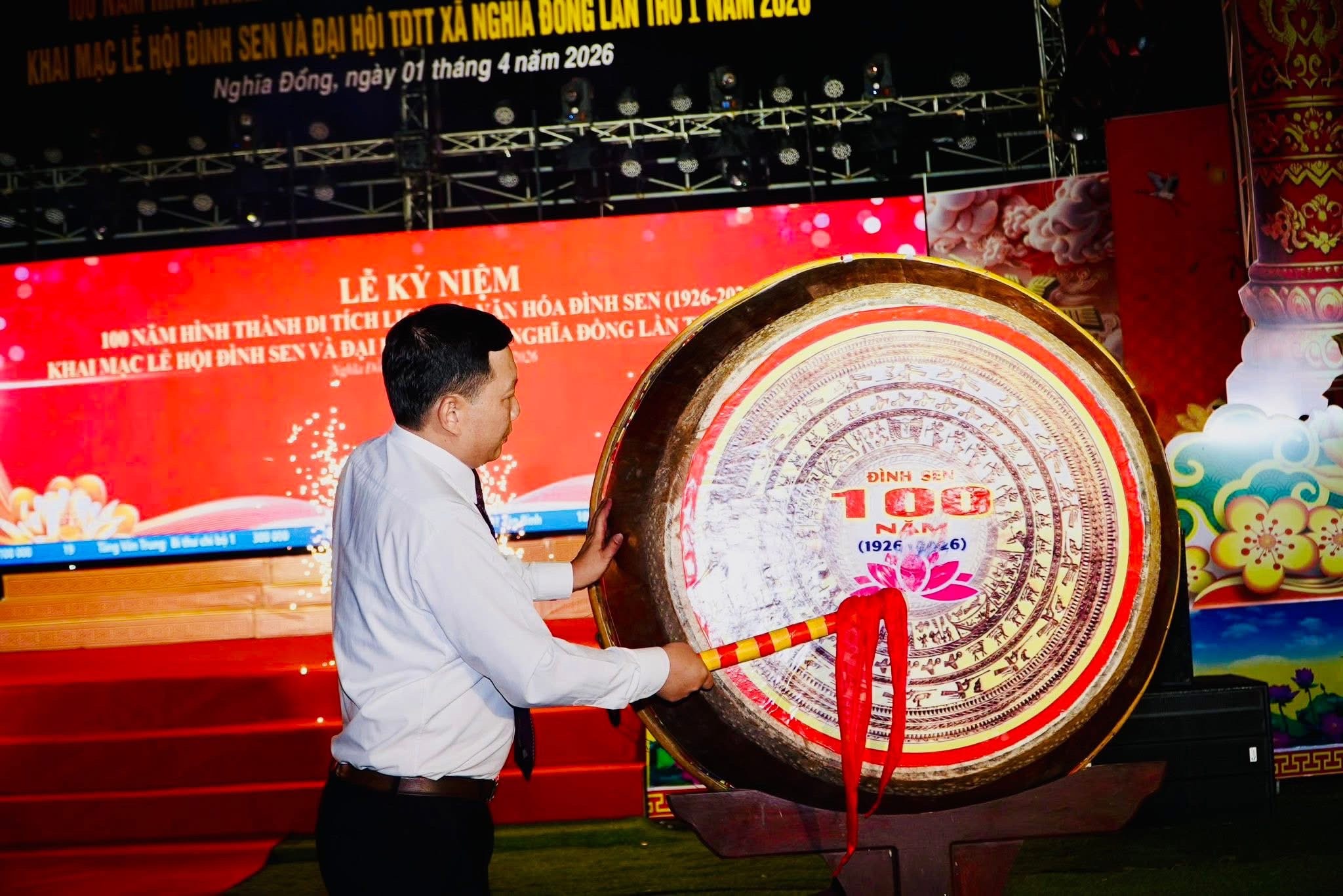 Khai mạc Lễ hội đ&igrave;nh Sen năm 2026. Ảnh: Dương H&ugrave;ng