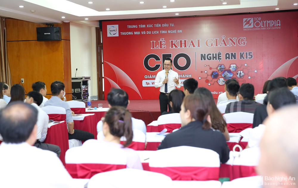 Khai giảng lớp đào tạo giám đốc điều hành doanh nghiệp ở Nghệ An