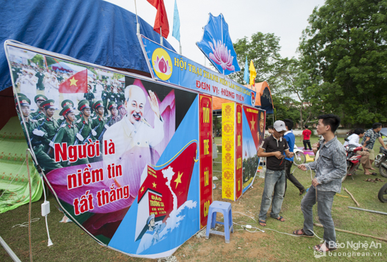 Sôi nổi các hoạt động chào mừng Lễ hội Làng Sen 2017