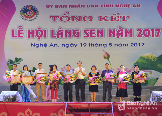 Tổng kết Lễ hội Làng Sen 2017