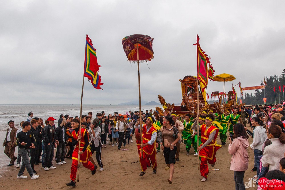 Những hình ảnh đặc sắc của mùa lễ hội Xuân xứ Nghệ 2019