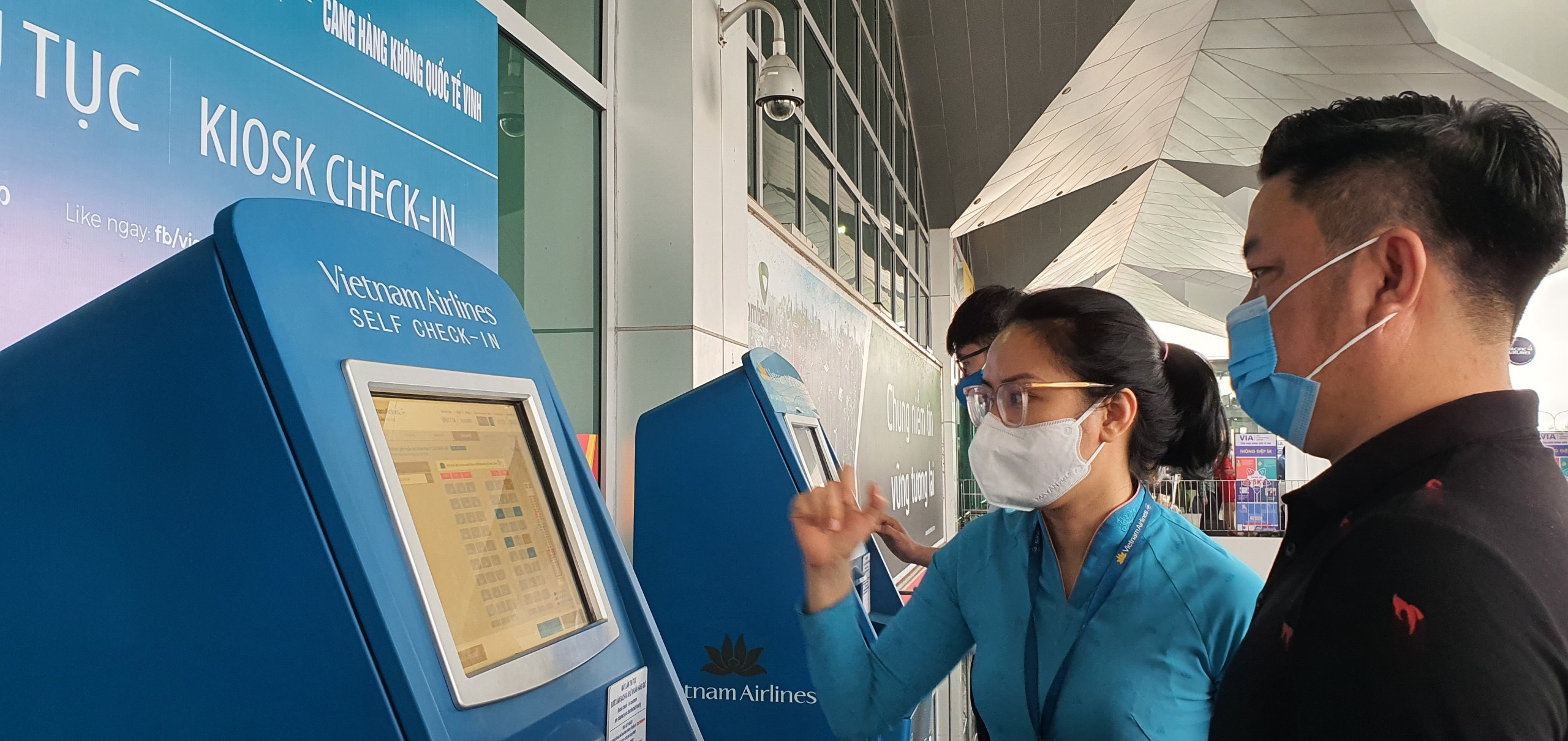 VIETNAM AIRLINES - Triển khai hình thức làm thủ tục mới cho hành khách từ sân bay Vinh