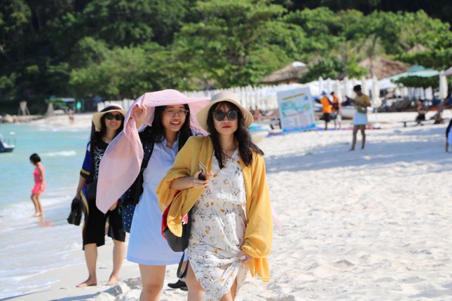 Bộ Văn hóa đề xuất điều kiện để mở cửa toàn bộ du lịch quốc tế từ 15/3