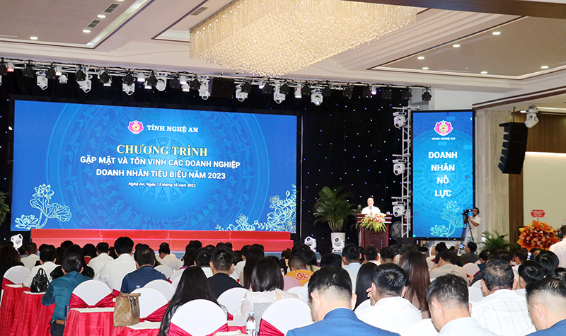 Tỉnh Nghệ An tổ chức gặp mặt và tôn vinh các doanh nghiệp, doanh nhân tiêu biểu năm 2023