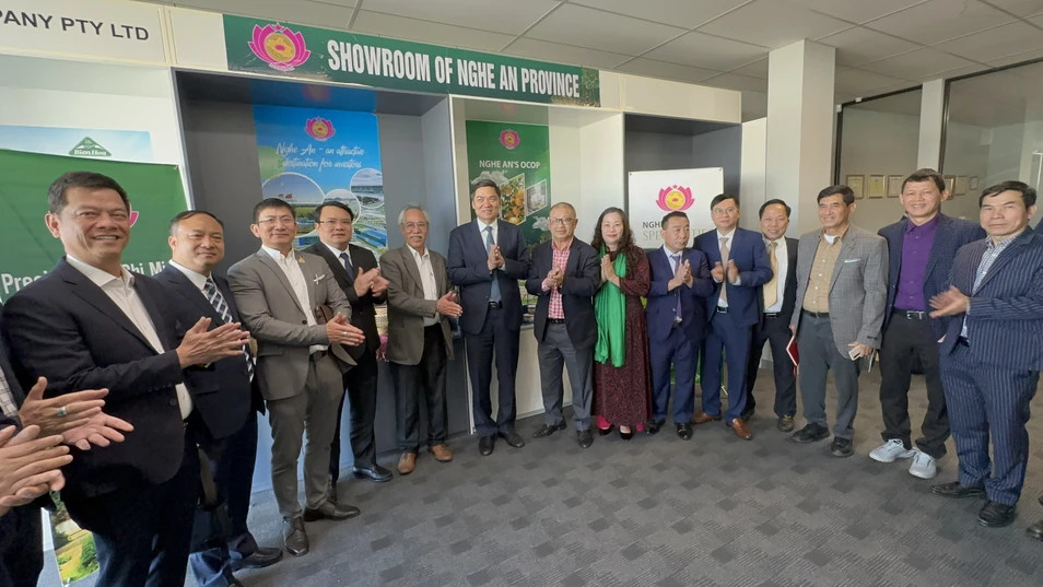 Đoàn công tác tỉnh Nghệ An làm việc với Hội Doanh nhân Việt Nam tại Australia